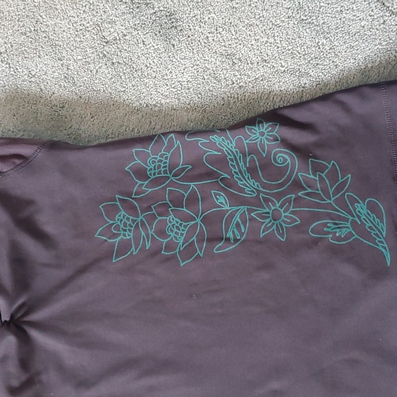 OLD NAVY ACTIVE Brand Work Out Top - Picture 8 of 14